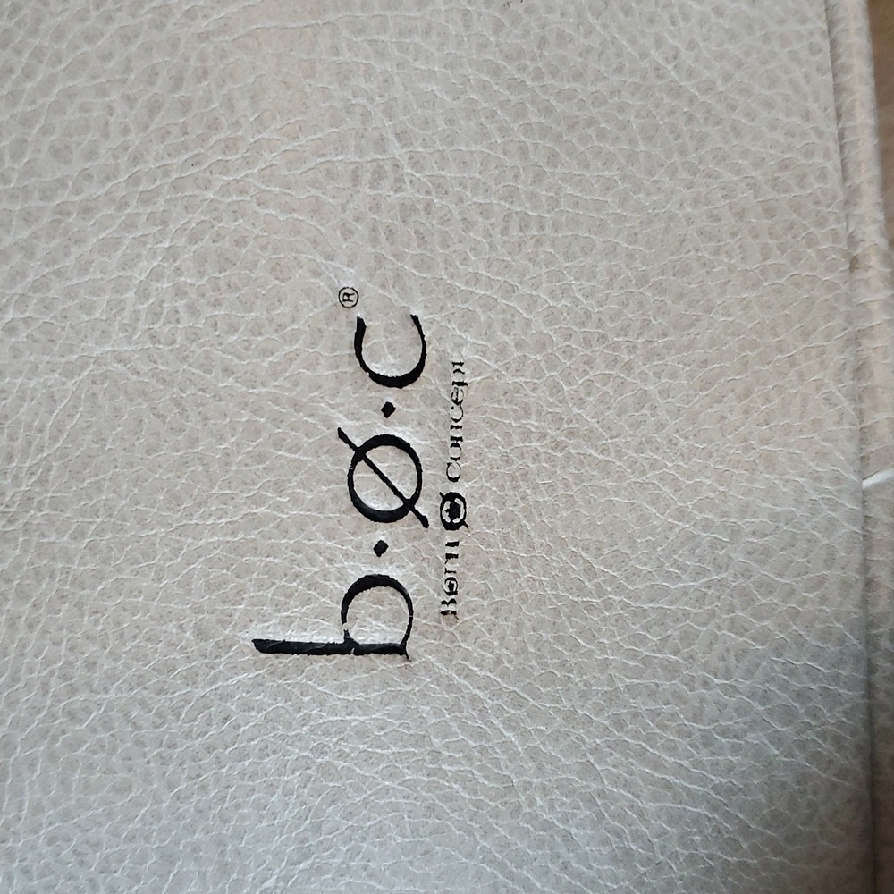 b.o.c Cross Body Purse - Picture 7 of 8